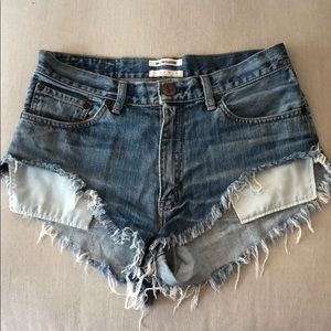 One Teaspoon Vintage cutoff short!! SZ M!!